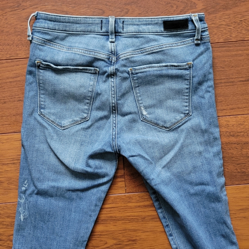 Abercrombie & Fitch Light Wash Jeans - Picture 2 of 4
